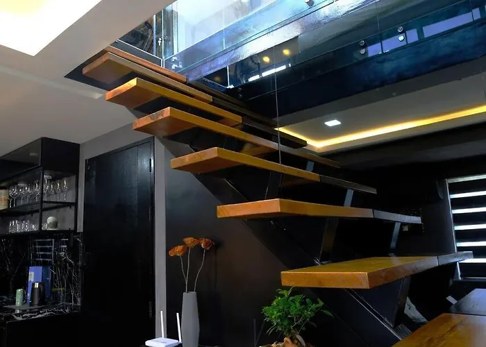 Casa Rica For Adventurous Fun - C Tb * Manila