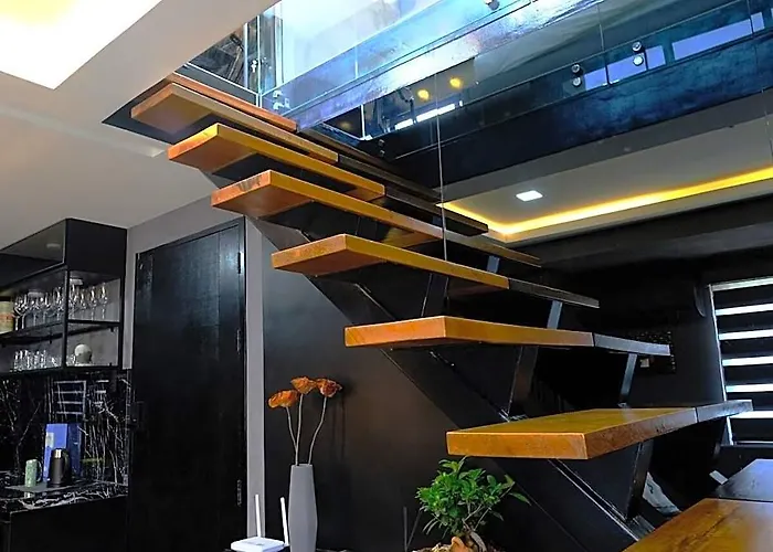Casa Rica For Adventurous Fun - C Tb *